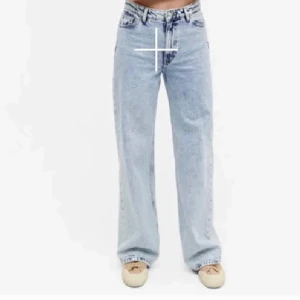 Monki jeans  - Säljer dessa monki jeans storlek 24