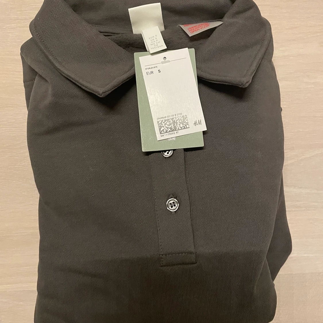 Helt oanvänd tröja - 90