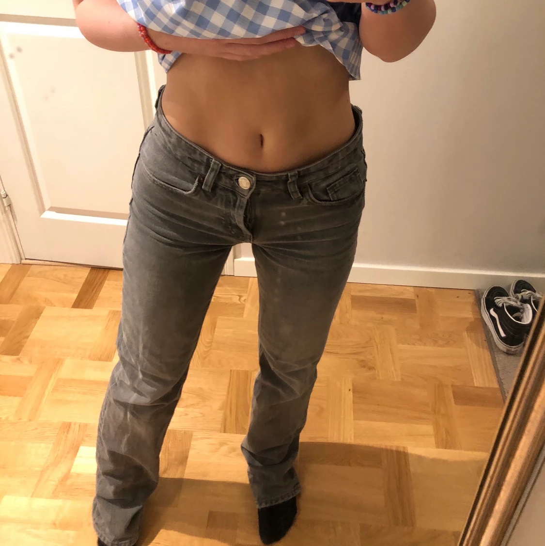 Populära slutsålda zara jeans