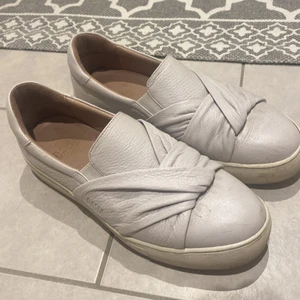 Dasia skor - Skor från dasia i bra skick, köparen står för frakten på 90kr