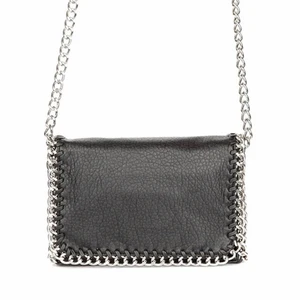 Tiamo väska - Säljer denna väskan från tiamo i mellanstorleken! 