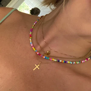 Pärlhalsband  - Har pysslat ihop det själv. 