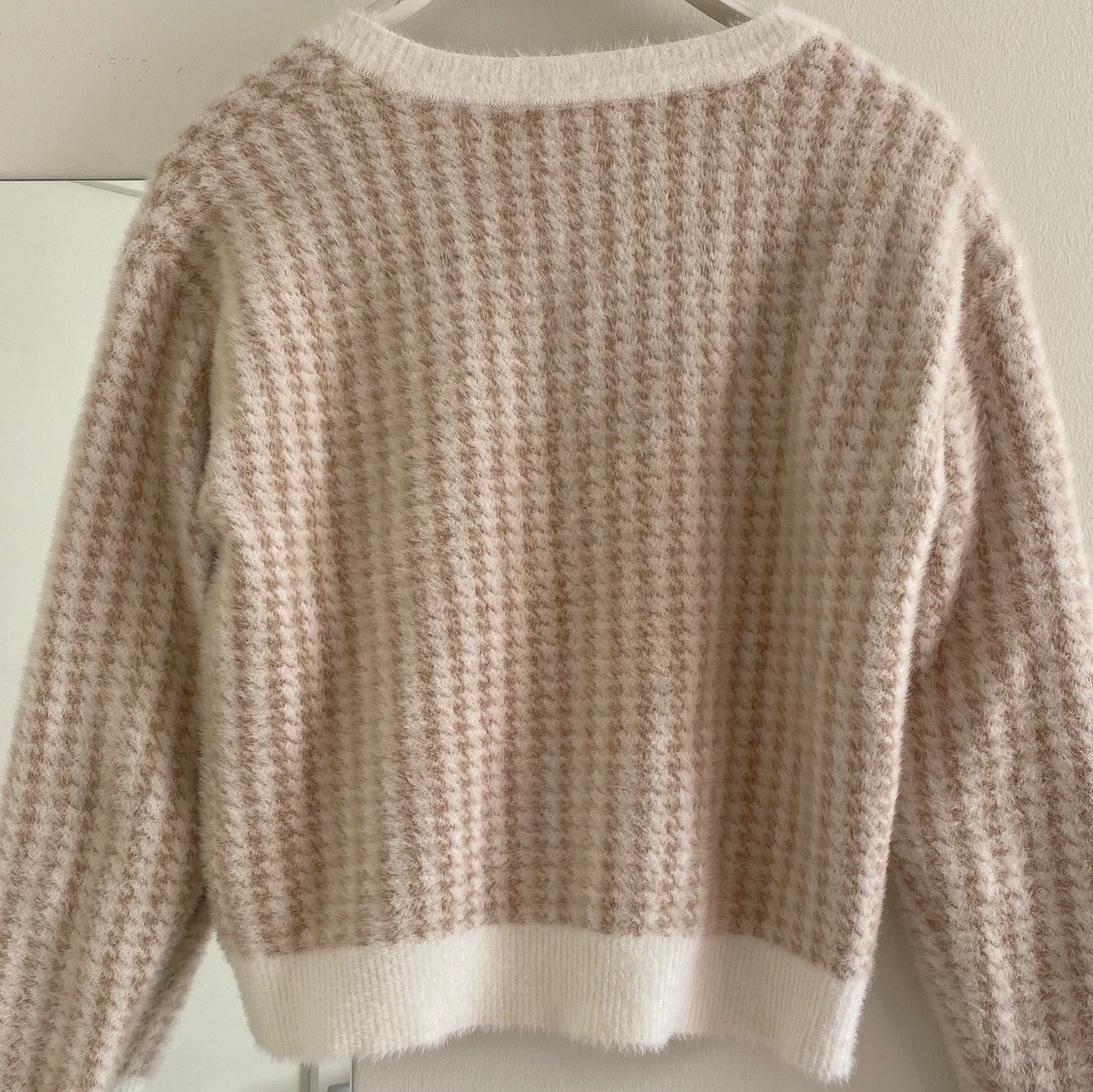Stickad tröja från Mango - 91