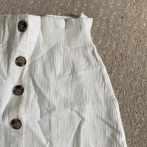 Fin kjol - Denna kjol är så somrig och fin, aldrig använd!!! 