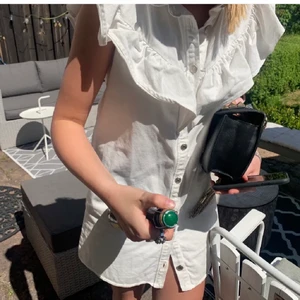 Zara jeansklänning - Så cool klänning ifrån zara som passar s-m skulle jag säga💕 (lånade bilder)