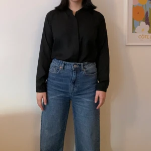 Svart blus/skjorta🖤 - Svart blus/ skjorta! 🖤