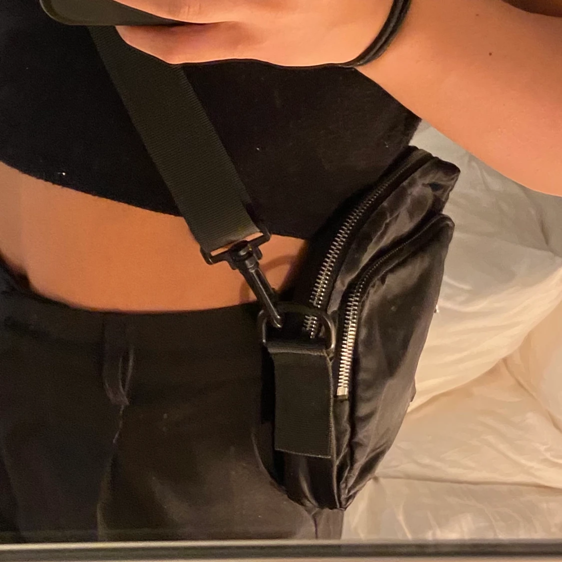 Svart väska  - 90