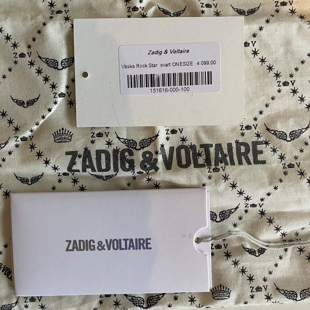 Säljer nu min Zadig & Voltaire väska i modellen rock. Den är i mycket fint skick och nypris var 4099 kr när jag köpte den. Dustbagen medföljer.✨ . Väskor.