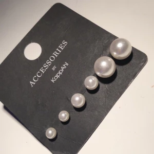 Örhängen  - Helt nya örhängen för 49kr, kan skickas omgående 💗