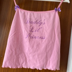 Linne  - Oanvänt linne i storlek L