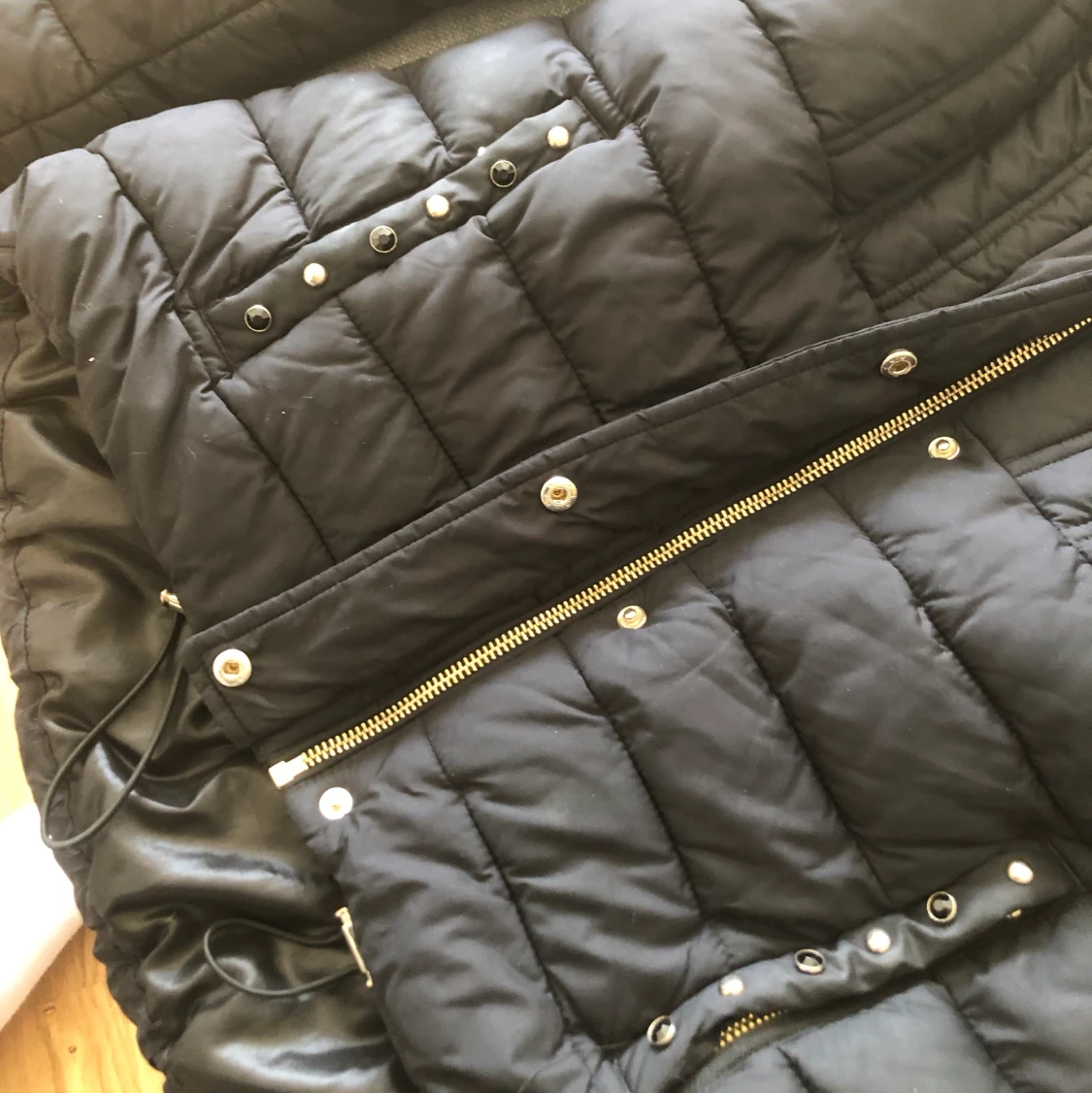 Svart Guess jacka - 91