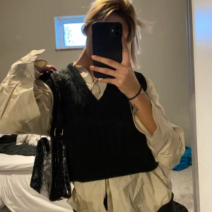 Väska - Svart liten väska 