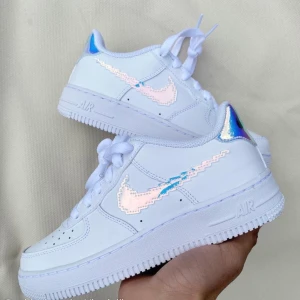 Nike Air Force 1 Pixel Swoosh GC - Helt ny. Du bestämmer storleken. (självklart äkta)