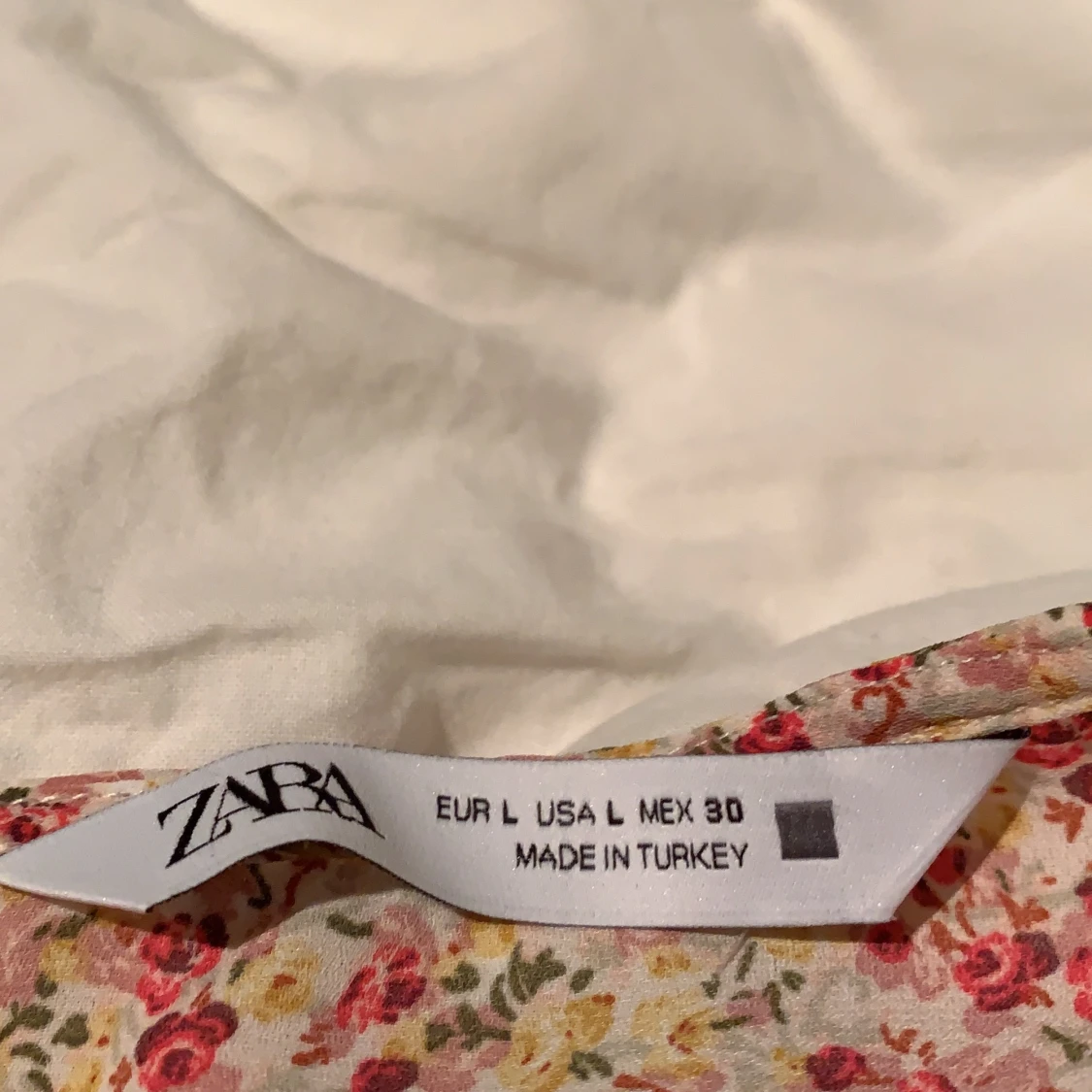 Blommig klänning - 91