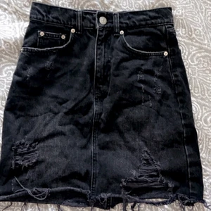 Zara kjol - Jeans kjol bara använd förra sommaren 2-3 gånger så fin st S