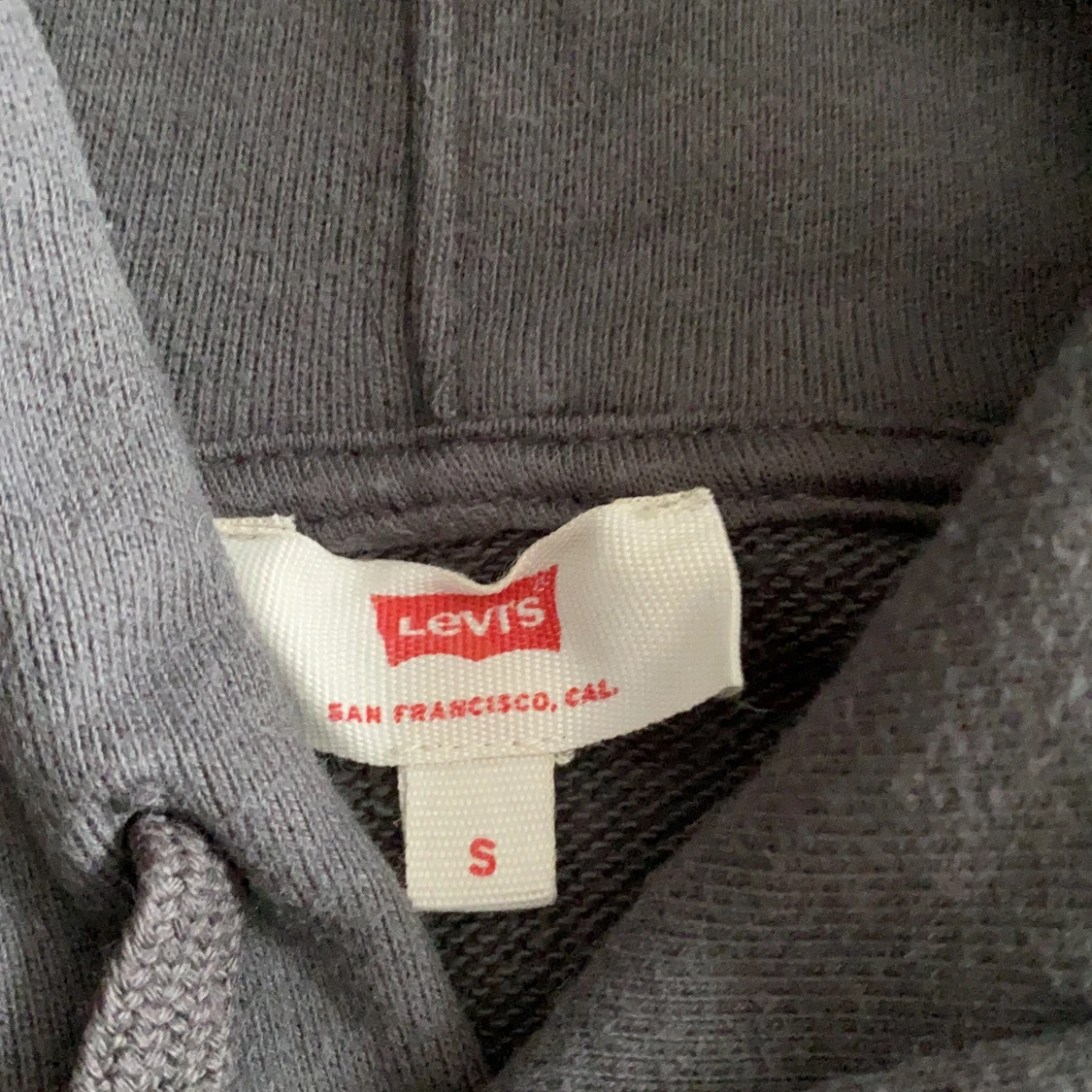 Levis hoodie  - 91