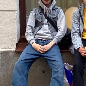 Trendig väst  - Fett snygg väst. Kom med budgivning 