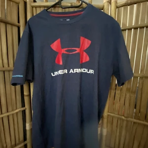 L  - Tränings tröja 