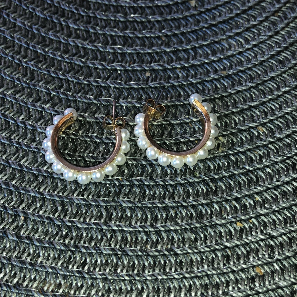 Guldiga pärlörhängen  - 90