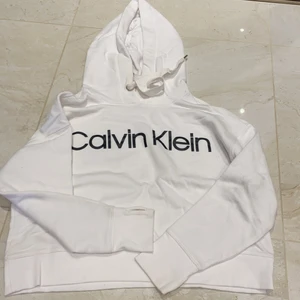 CK hoodie  - Calvin klein hoodie X performance, strl S jätte mysig💓