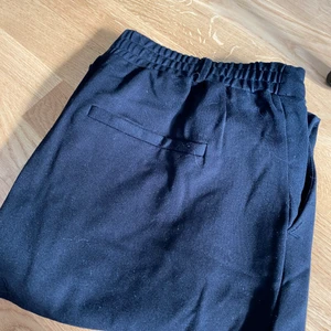 Byxor - Som poptrash fast från Ullared. Oanvända 