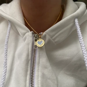 Handgjort halsband  - GRATIS FRAKT💖 @bladhsmycken på Instagram