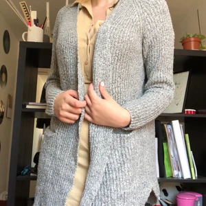 Stickad kofta - Använd men i fint skick. 