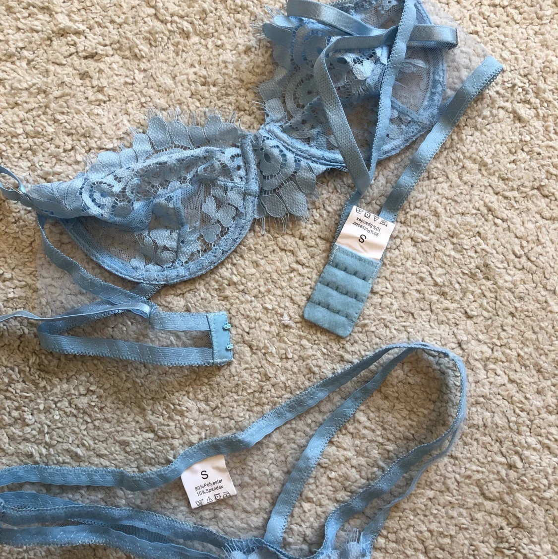 Oavnänt Shein underklädesset  - 90