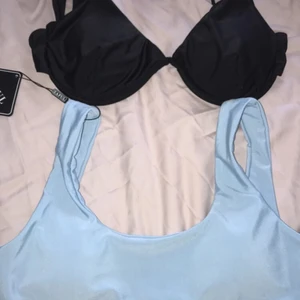Bikiniöverdelar - Två superfina bikiniöverdelar i nyskick från Zaful som tyvärr är för små för mig. Köp styck för 50kr+frakt eller tillsammans för 90kr+frakt. Kan även mötas upp i Jönköping om du föredrar det. Dem båda är i storlek 38. Blåa är såld.