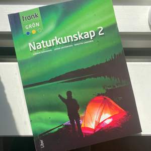 Naturkunskap 2, Frank Grön. Nypris 585kr. Utgiven 2013. 