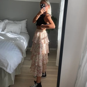 Kjol - Sååå snygg kjol i märke nasty gal, stl S💕 Köparen står för frakten! 