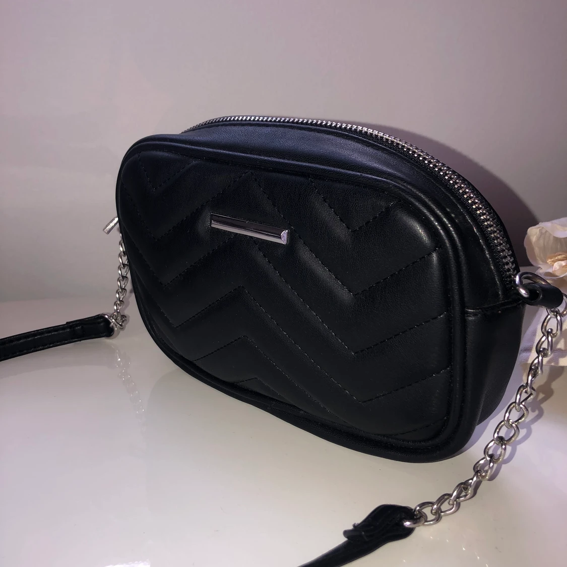 Liten axelremsväska  - 90