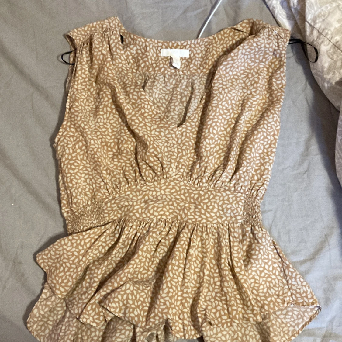 Brun vit tröja - 90