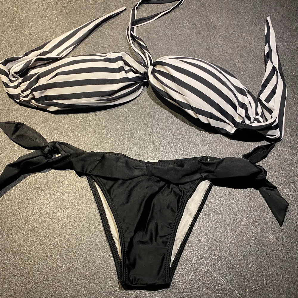 Bikini 👙 svart och vit färg 🖤🤍🖤🤍🖤🤍 storlek medium från Brasilien 🇧🇷 . Övrigt.