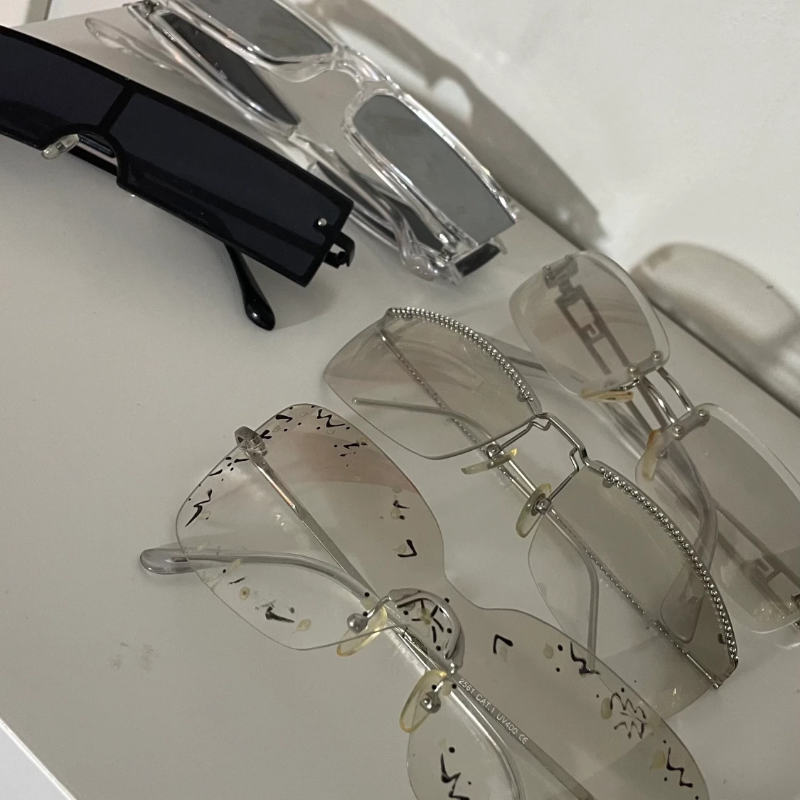 4 par fina solglasögon 💛 - 91