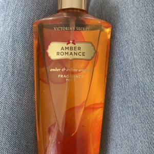 Vs parfymer helt nya - 80 kr styck