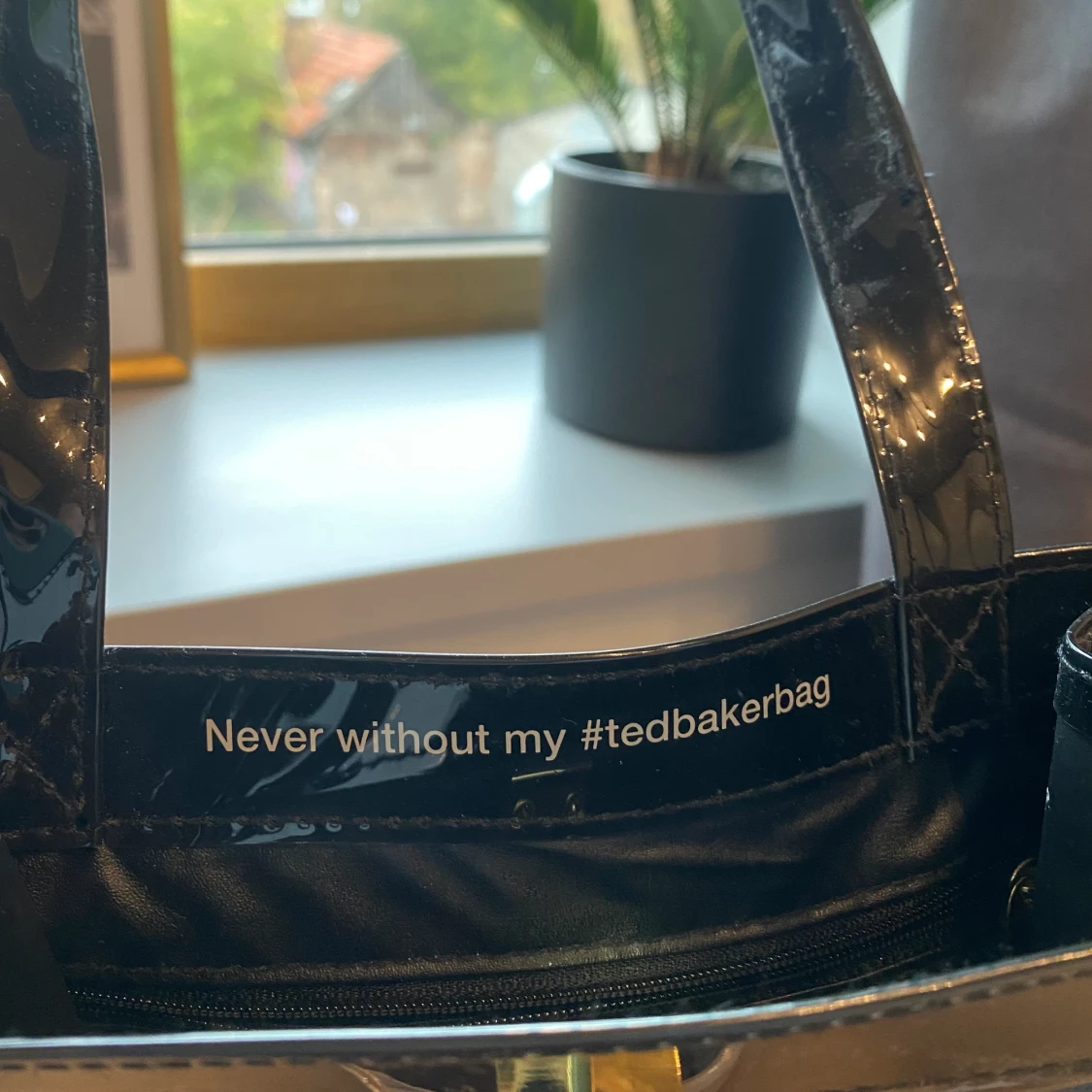 Ted Baker väska  - 91