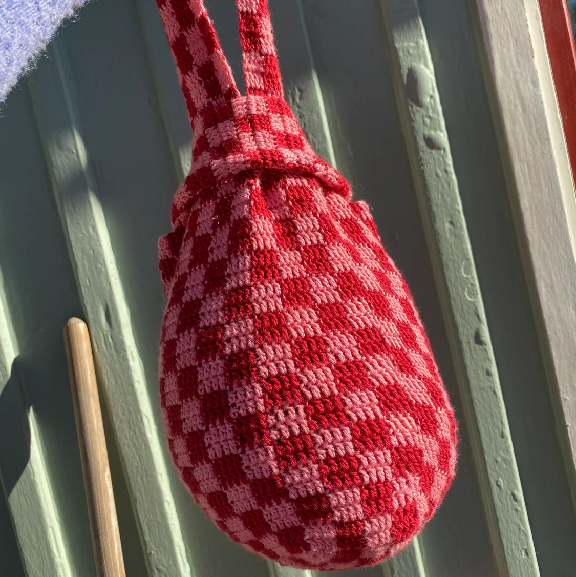 Virkad väska med japansk knut