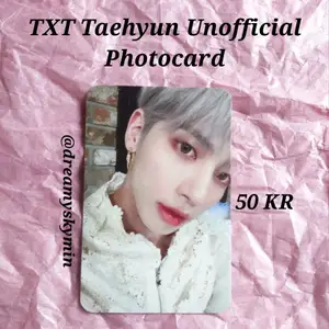 Unofficial Photocard på Taehyun från TXT. Gratis frakt och freebies ingår i köpet. Kostar bara 50 KR. Kontakta mig om du är sugen på att köpa!!