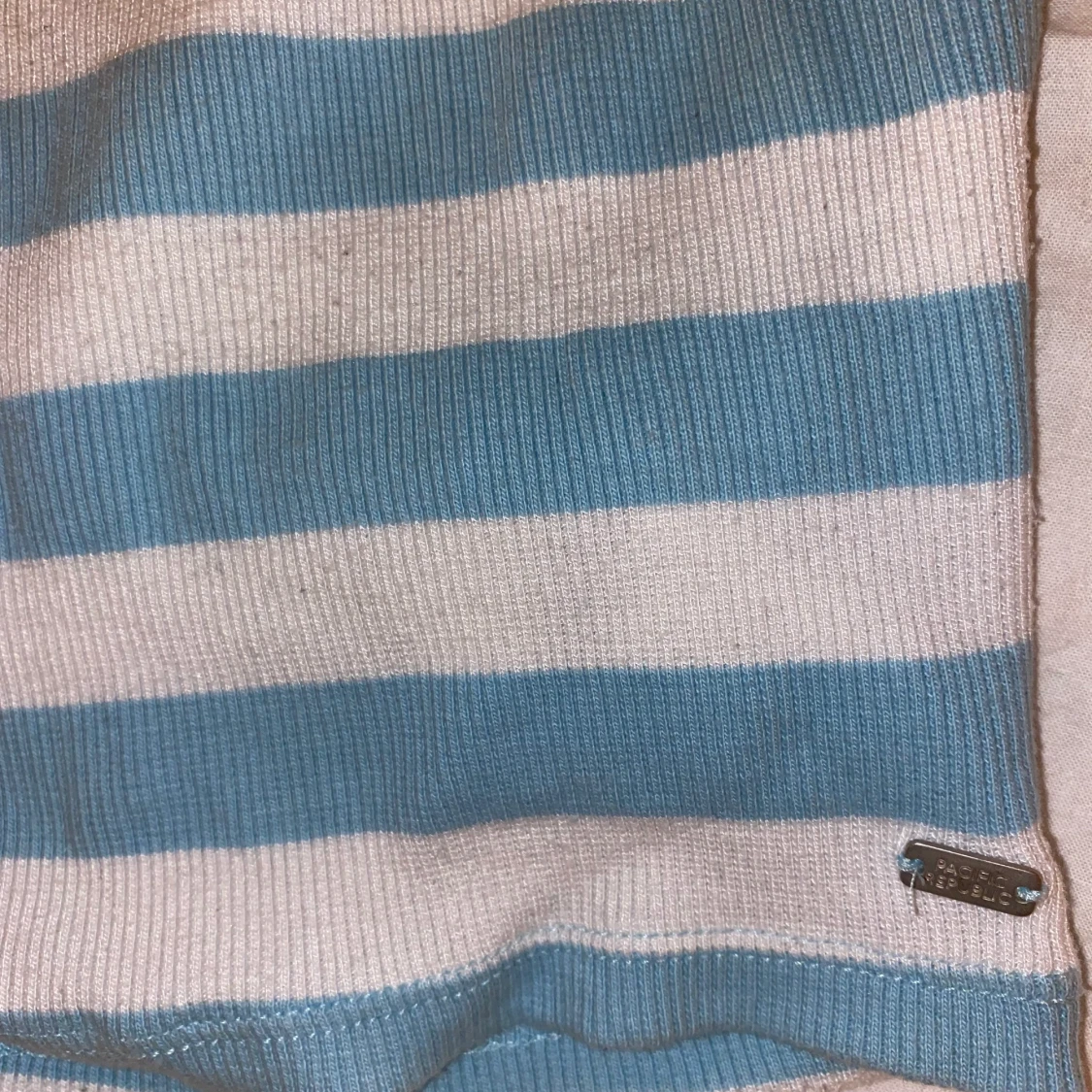 Superfin randig topp - 90