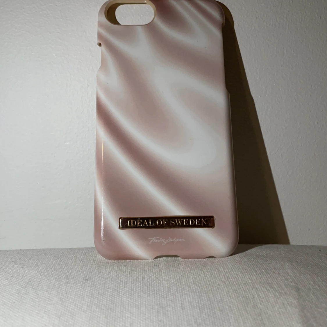 Skal från Ideal of Sweden, iPhone 8,7,6 - 90