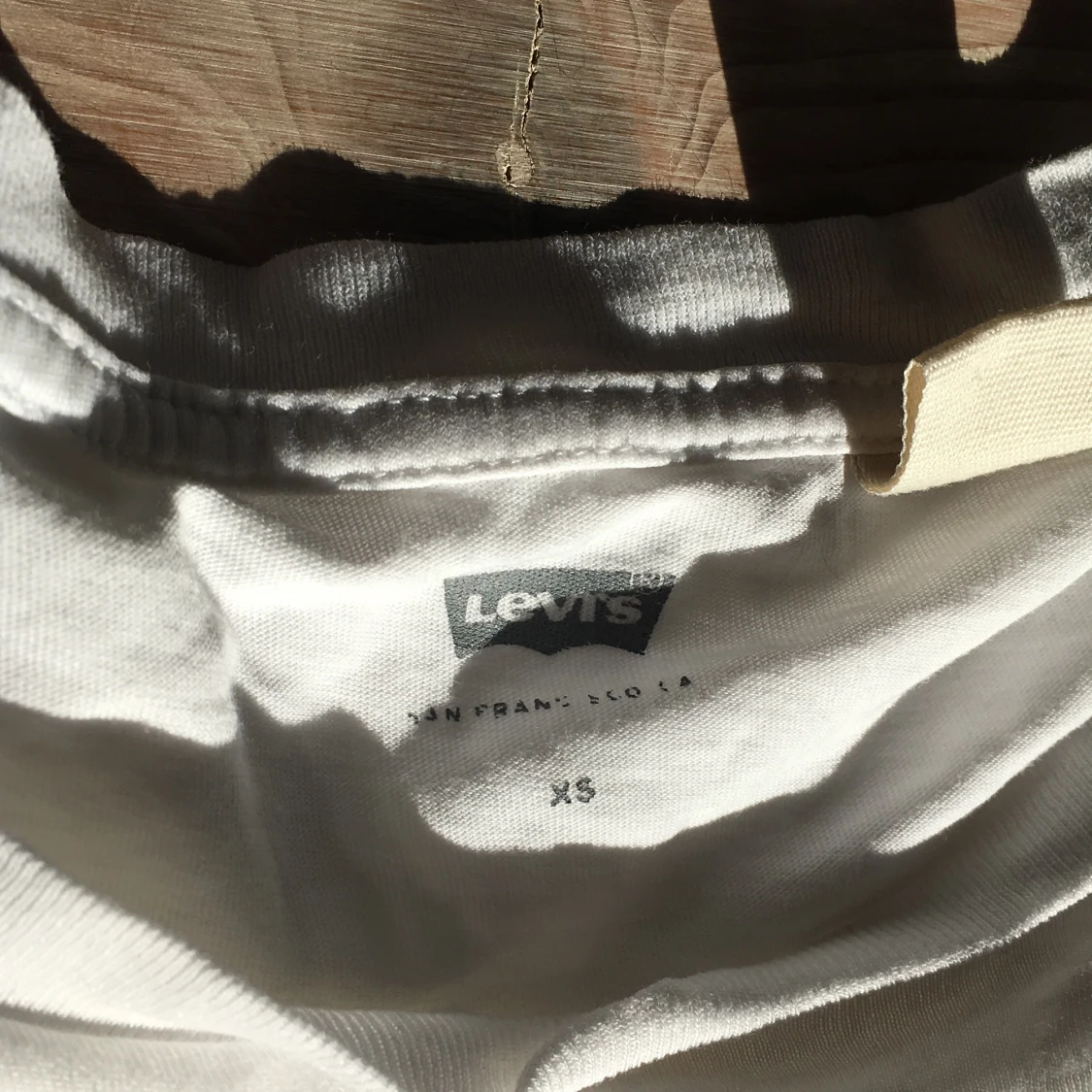 Levi’s t shirt  - 91