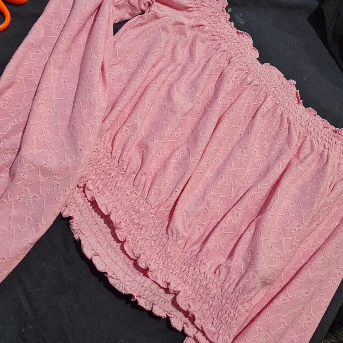 Säljer mag tröjor 50kr st 