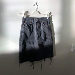 Svart jeans kjol från hm
