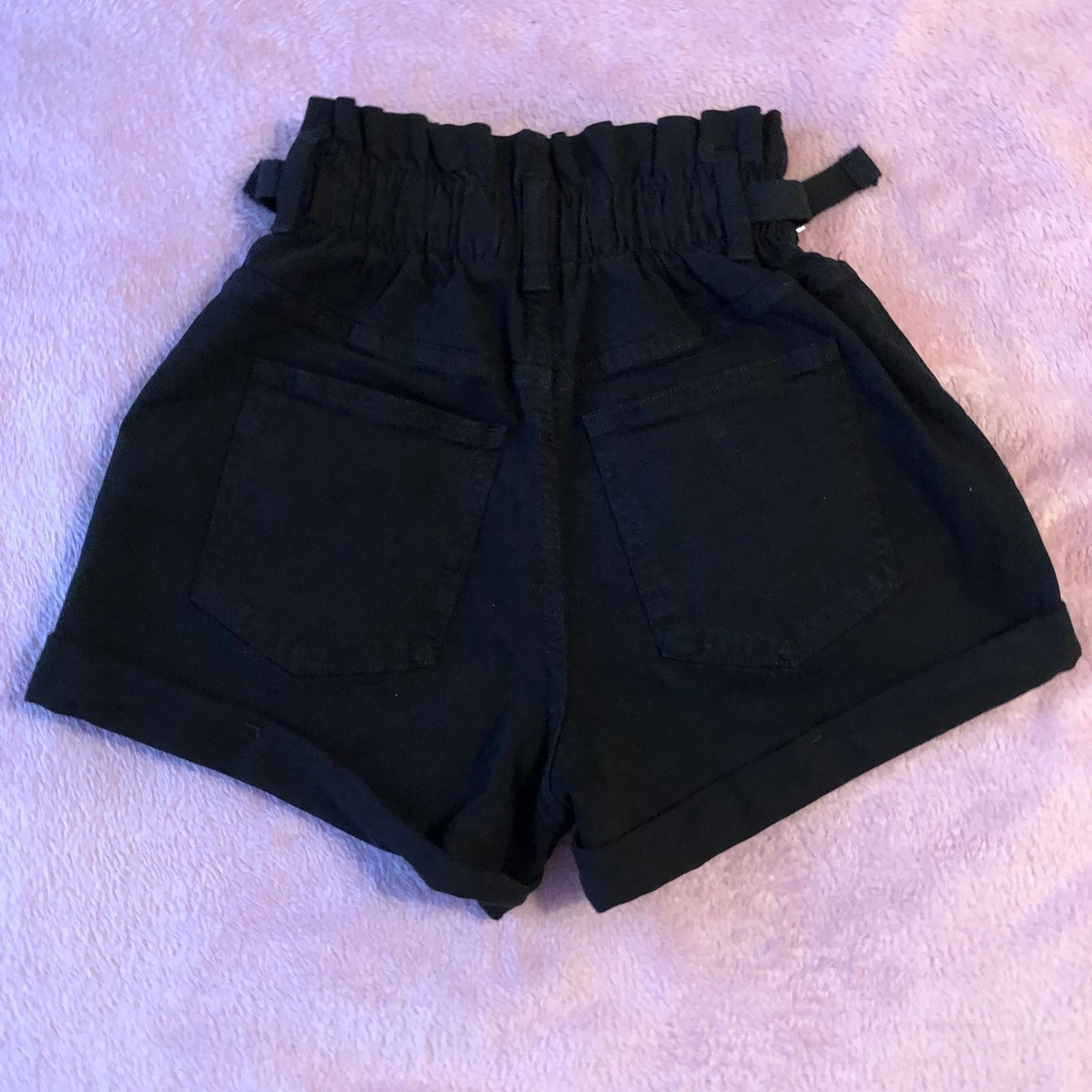 Svarta shorts, super fina  - 90