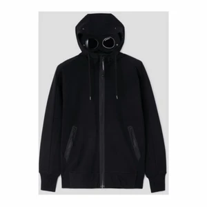 CP COMPANY strl M - Använd 1 gång! 10/10 sick. Kan skickas! Köpare står för frakt. Mvh Albin