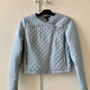 Jacka Baby Blue - Almost like new