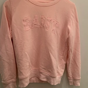 GANT tröja  - Tröja från GANT i en fin rosa färg. 
