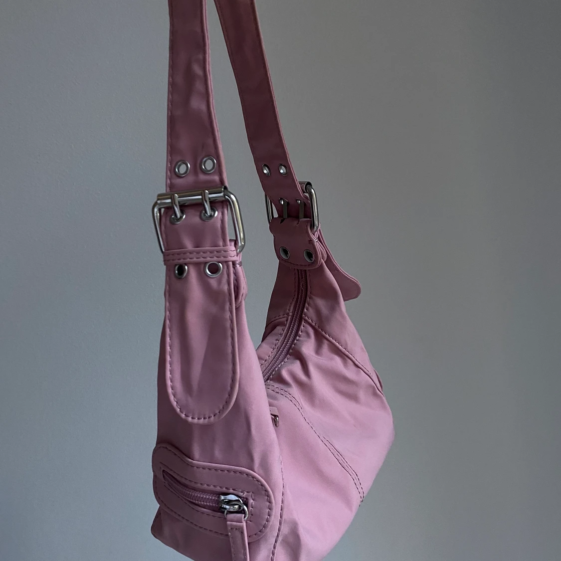 ROSA ASOS VÄSKA 💗 - 90