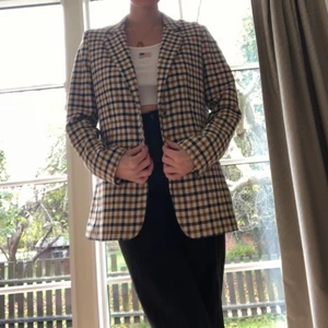 Overzied kavaj - Rutig kavaj, overzied på mig som är en 34, passar 38